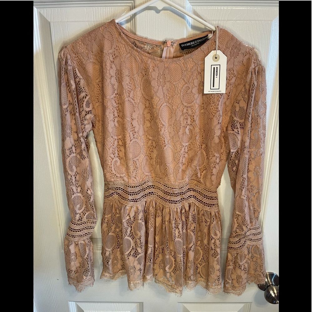 NWT In the beginning long sleeved lace top sz S